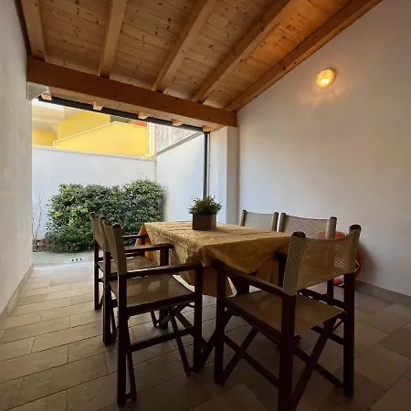 Casa Genny * Градо